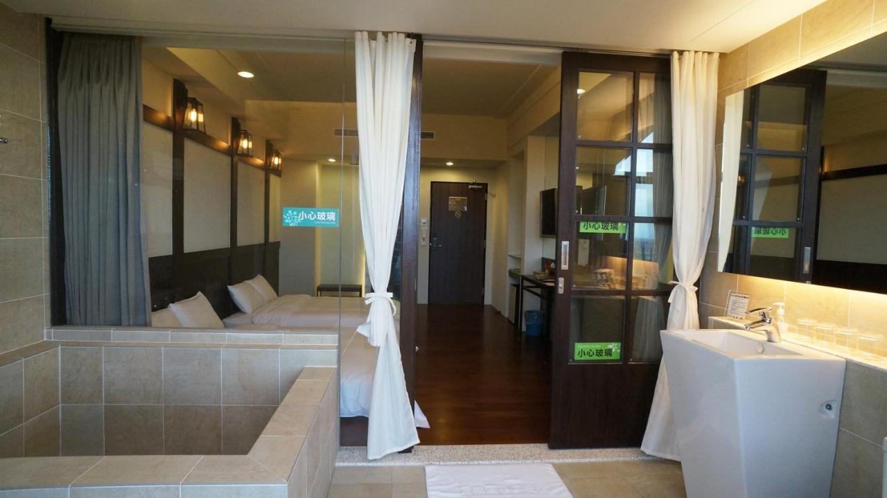 Hotel Les Champs Джиаоси Екстериор снимка