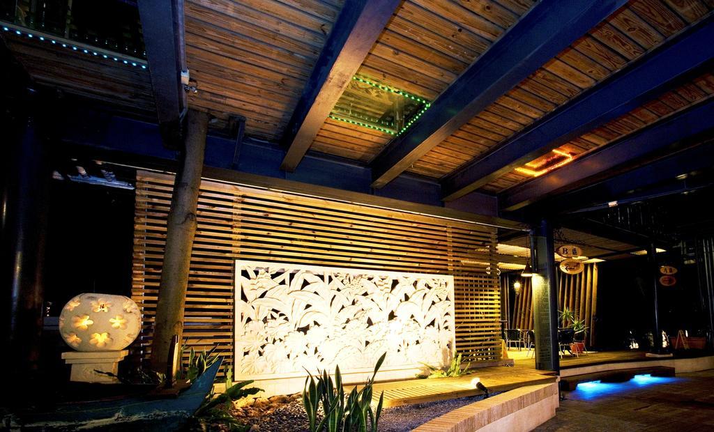Hotel Les Champs Джиаоси Екстериор снимка