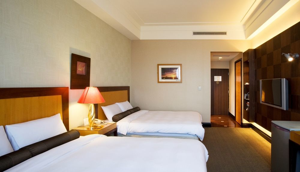 Hotel Les Champs Джиаоси Екстериор снимка
