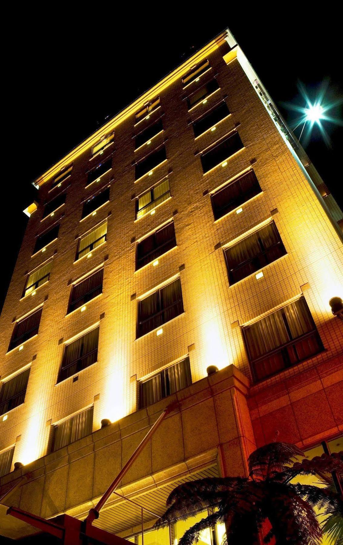 Hotel Les Champs Джиаоси Екстериор снимка