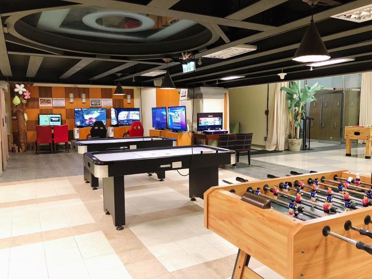 Hotel Les Champs Джиаоси Екстериор снимка