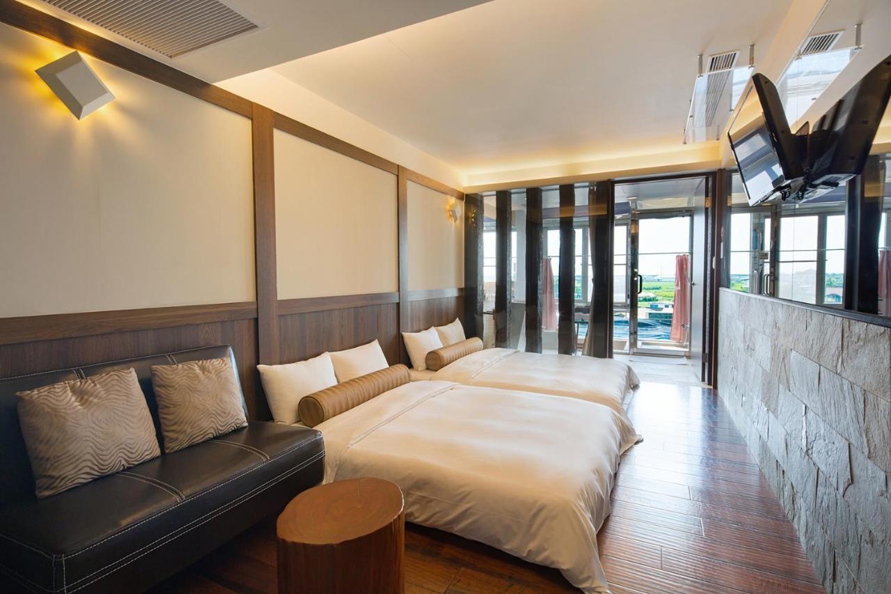 Hotel Les Champs Джиаоси Екстериор снимка