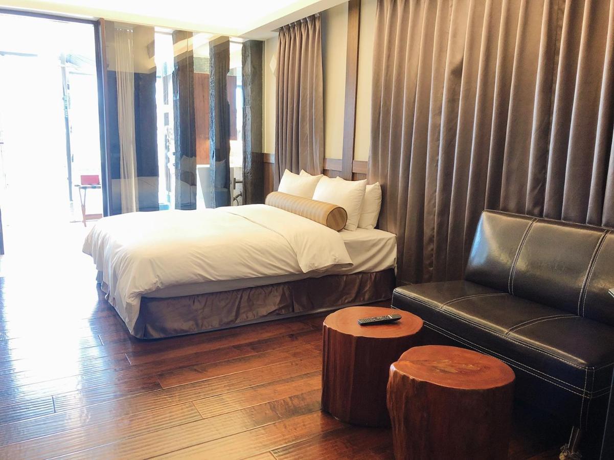 Hotel Les Champs Джиаоси Екстериор снимка